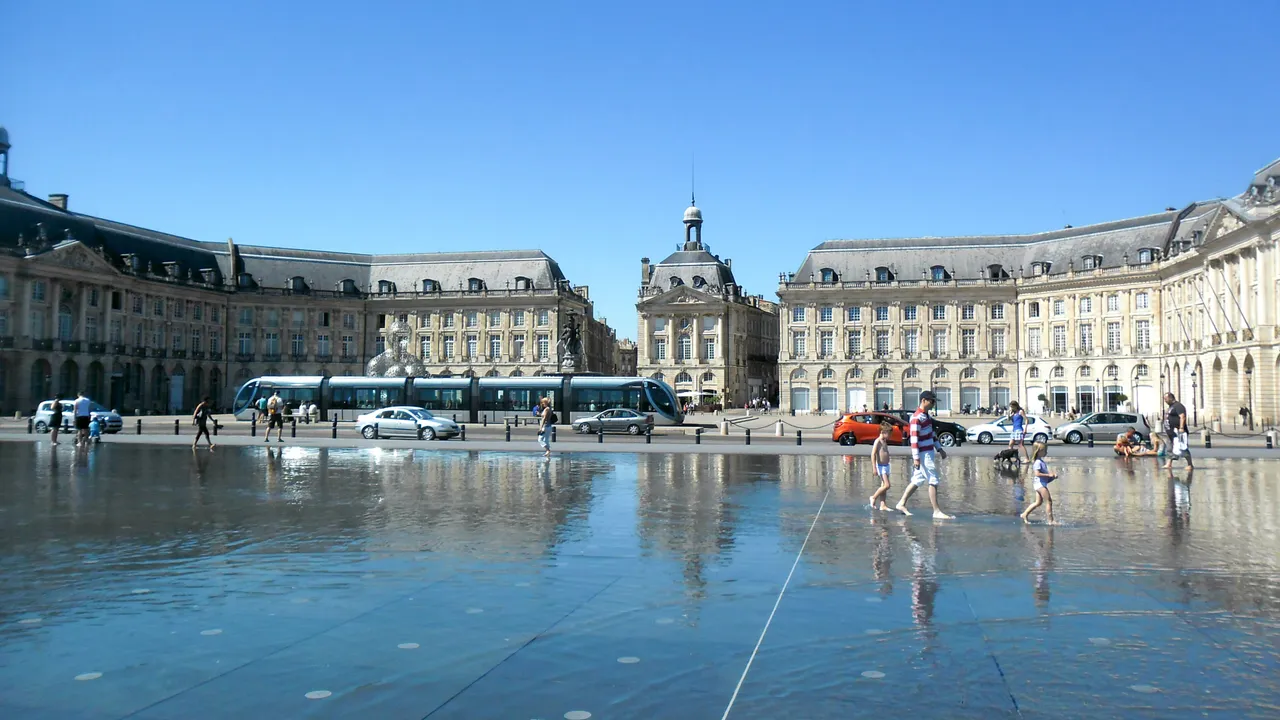 Au pair à Bordeaux : trouvez une au pair vérifiée pour votre famille